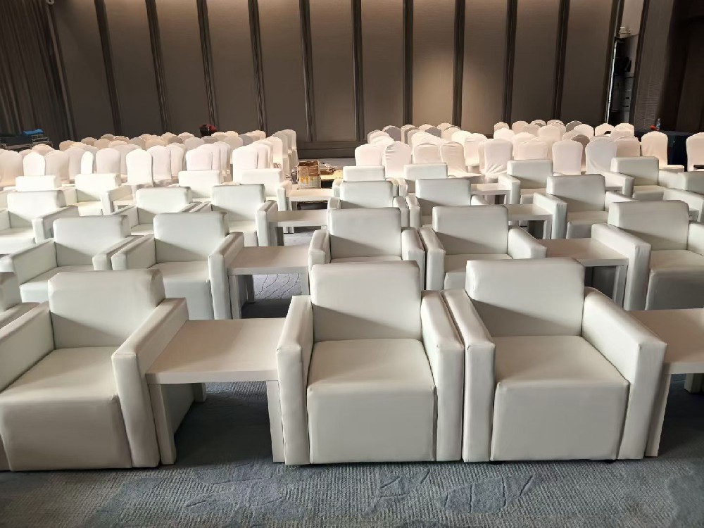 沙發(fā)租賃：降本增效，打造高端商務(wù)場景的智慧之選